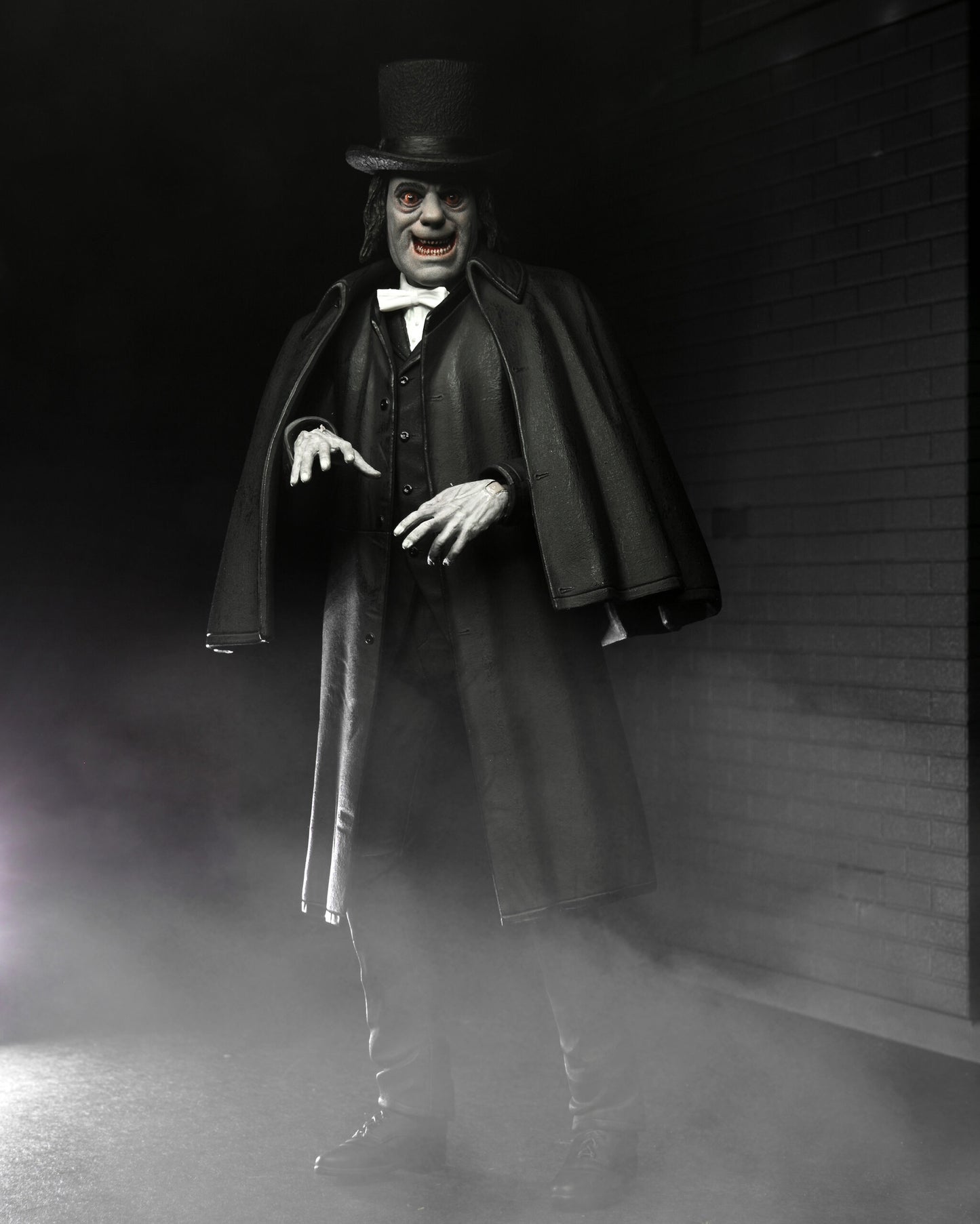 London After Midnight (1927) 7″ Scale Action Figure – Ultimate Professor Edward Burke - PREORDER 15/2/24