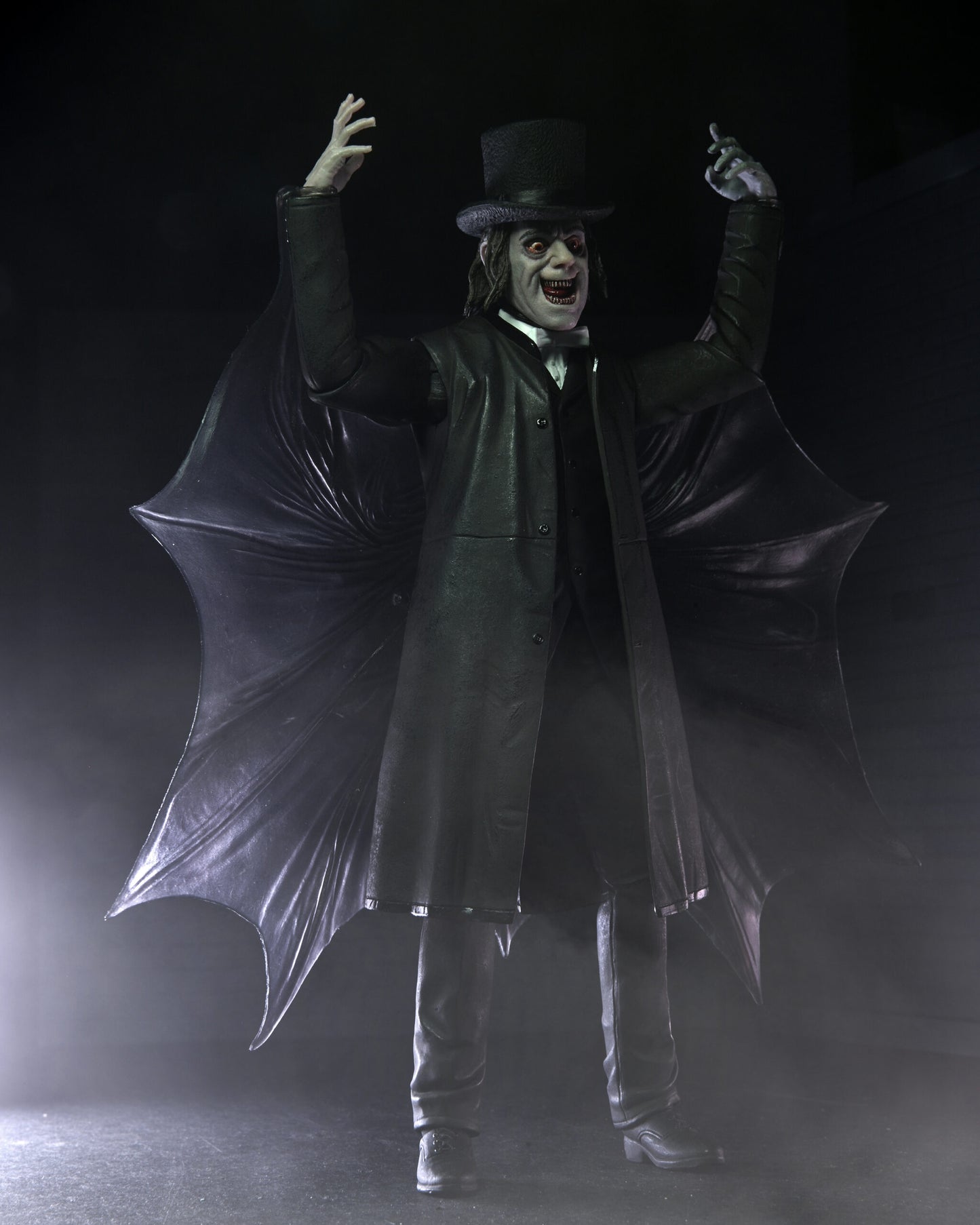 London After Midnight (1927) 7″ Scale Action Figure – Ultimate Professor Edward Burke - PREORDER 15/2/24