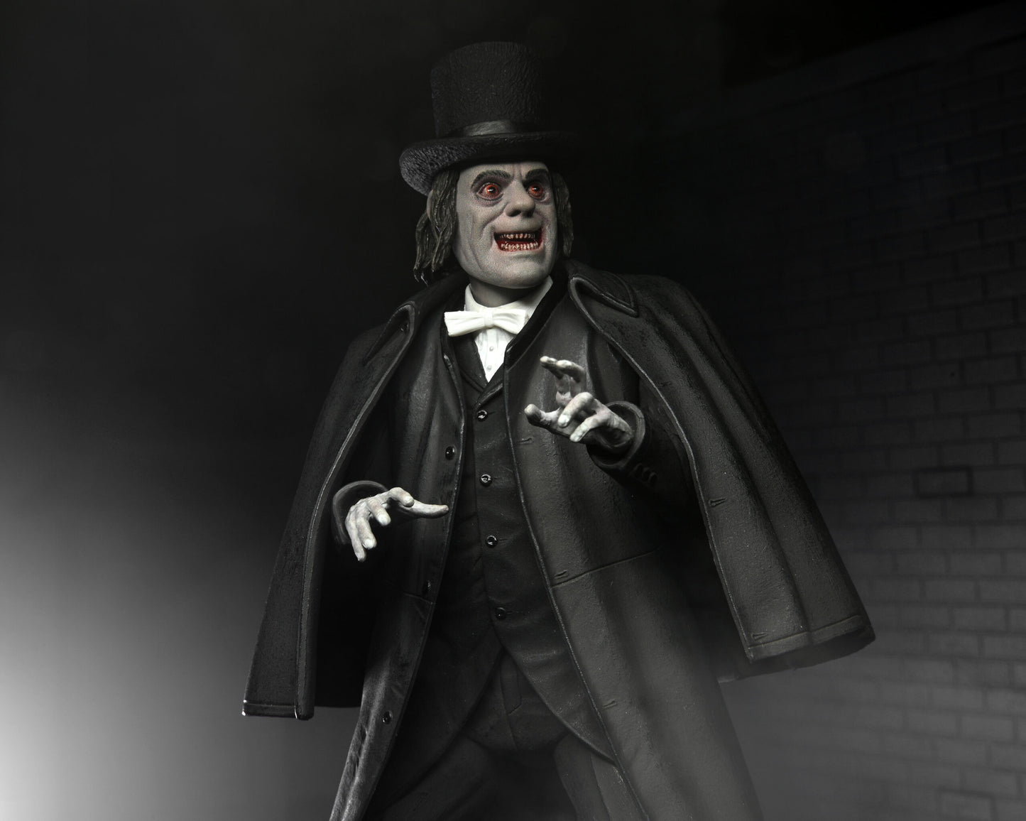 London After Midnight (1927) 7″ Scale Action Figure – Ultimate Professor Edward Burke - PREORDER 15/2/24