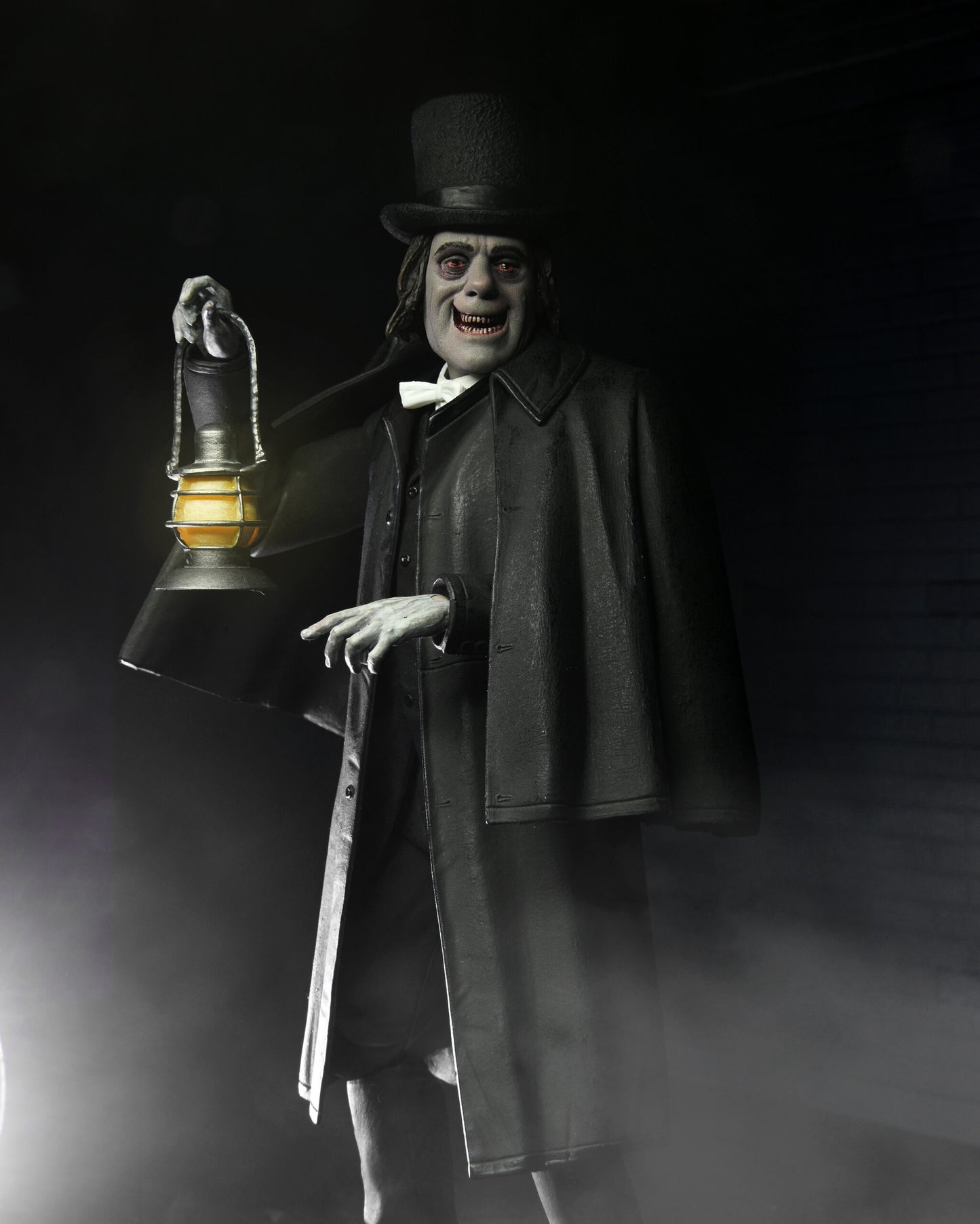 London After Midnight (1927) 7″ Scale Action Figure – Ultimate Professor Edward Burke - PREORDER 15/2/24