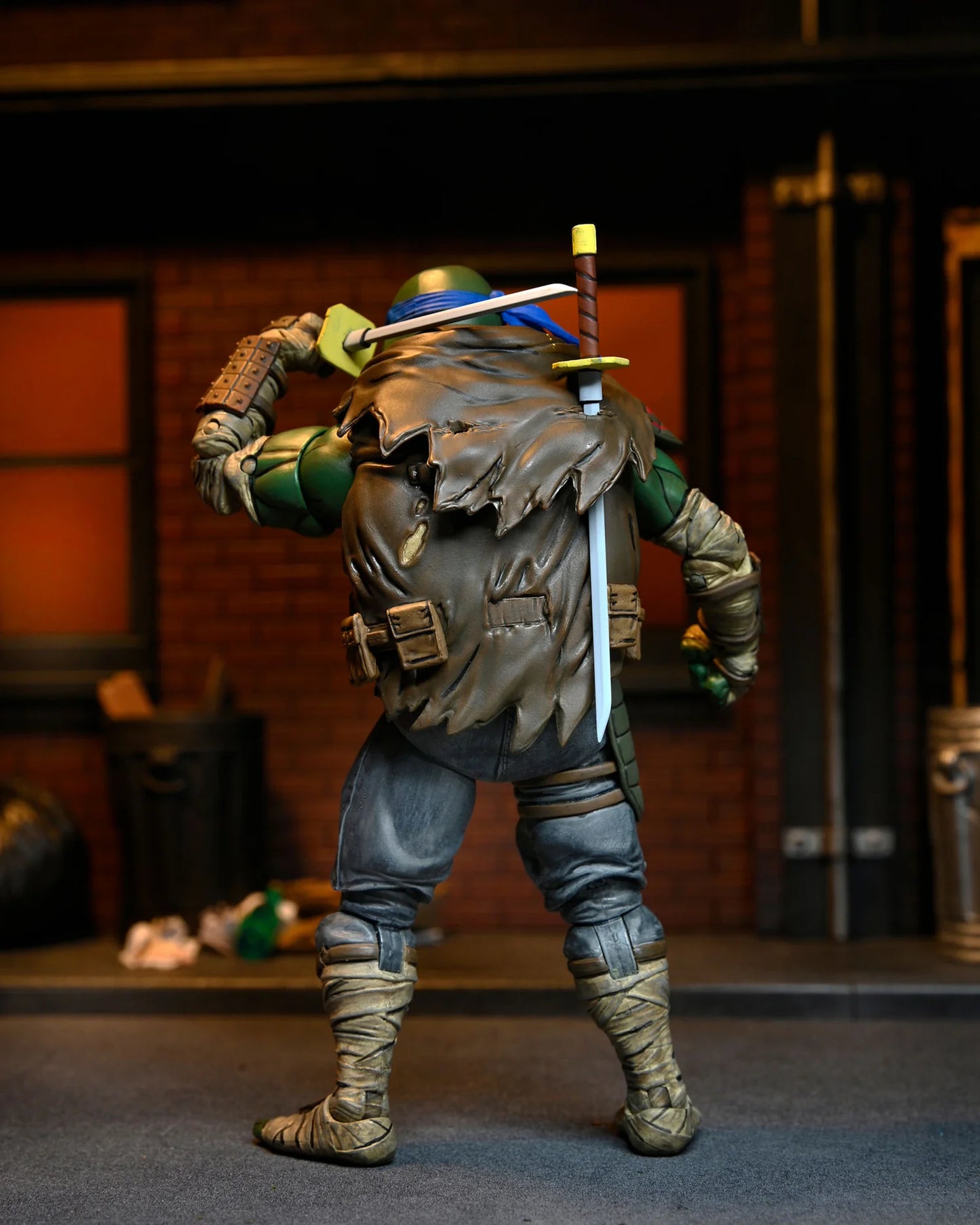 Teenage Mutant Ninja Turtles: The Last Ronin 7” Scale Action Figure – Ultimate Leonardo - PREORDER 30/5/24