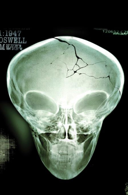 X FILES (2026) #1 CVR U INC 1:50 ROSWELL PHOTO METAL PREMIUM VAR  - PREORDER (FOC 9/10/26) DUE IN STORE 23/12/26