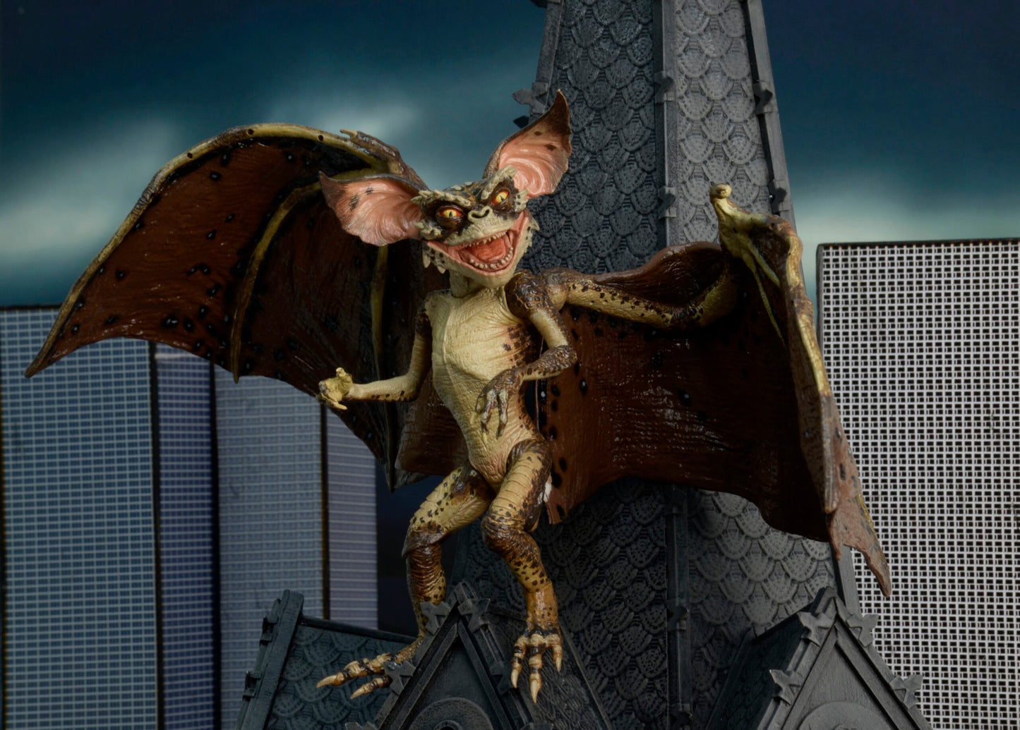 Gremlins 2 - 7” Scale Action Figure – Deluxe Bat Gremlin