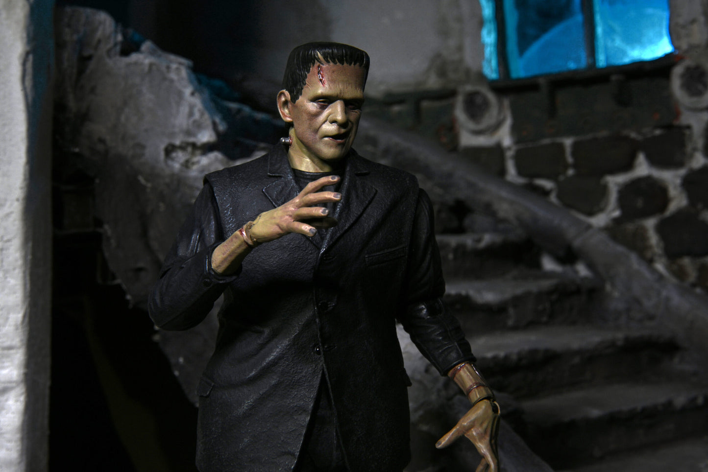 Universal Monsters 7″ Scale Action Figure – Ultimate Frankenstein’s Monster (COLOUR)