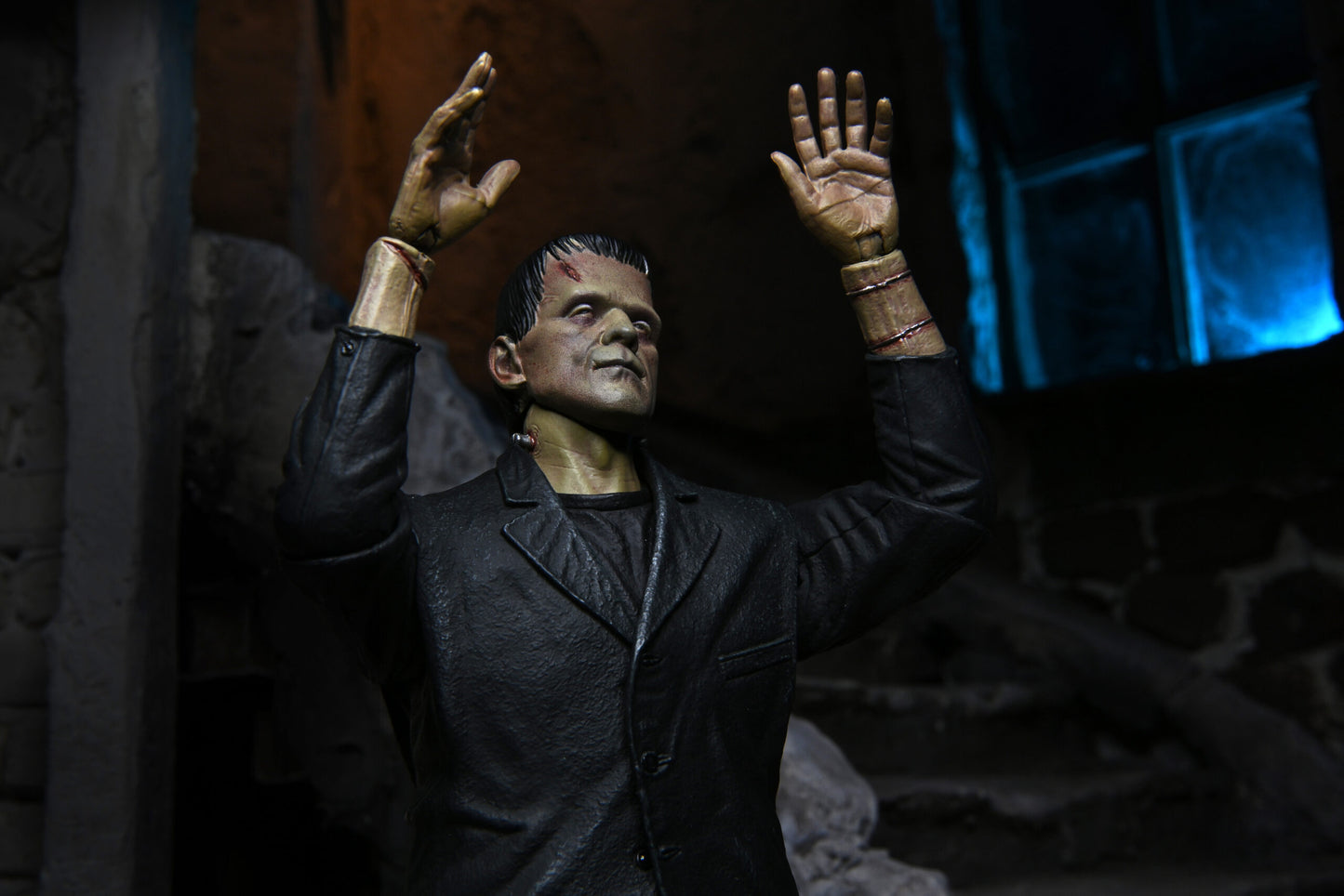 Universal Monsters 7″ Scale Action Figure – Ultimate Frankenstein’s Monster (COLOUR)