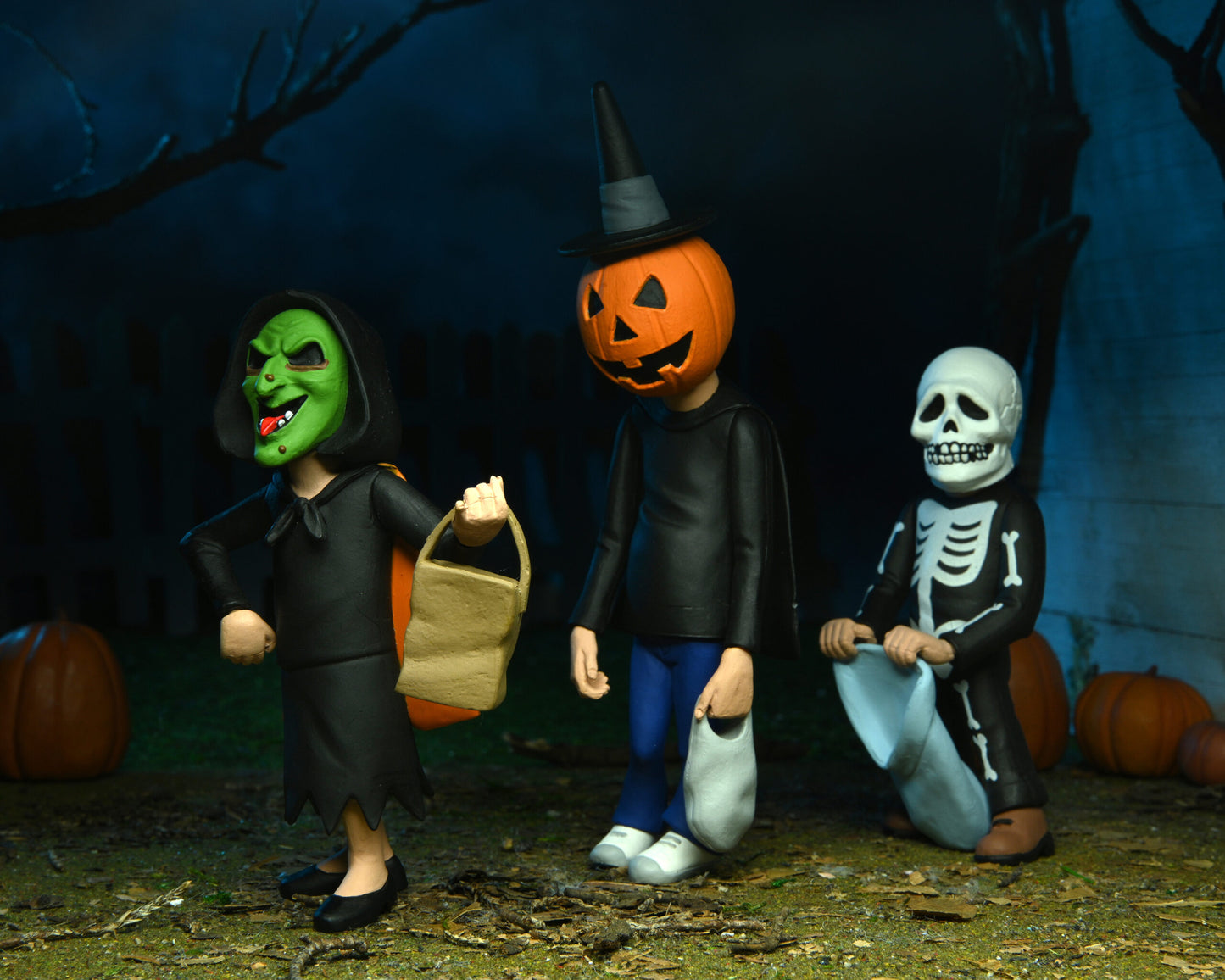 Halloween 3 Season Of The Witch 6” Scale Action Figures – Toony Terrors “Trick or Treaters” 3-pack